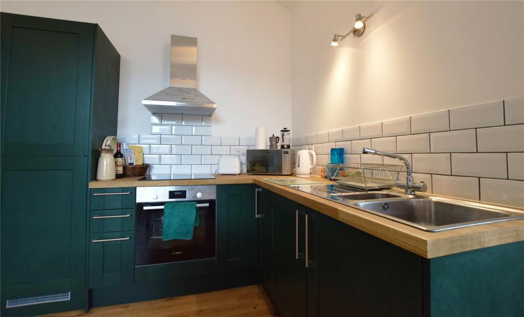 Create a stylish and functional kitchen tailored to your lifestyle.